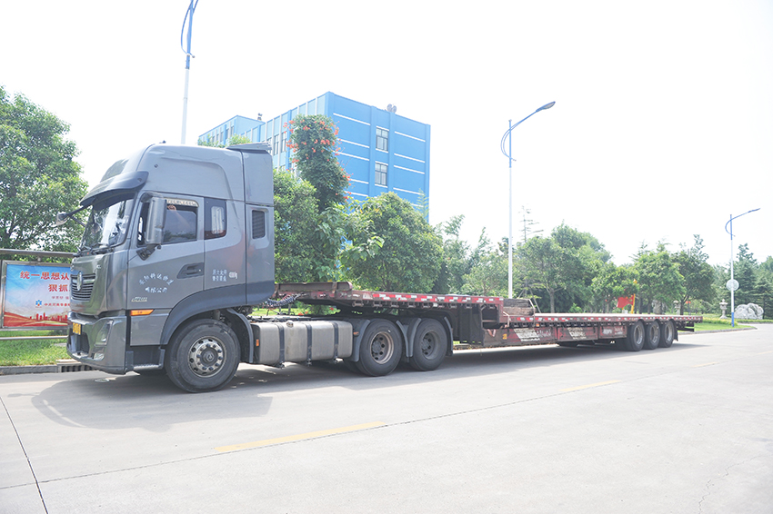 華泰集團200噸和50噸葵花籽餅浸出項目分別發貨俄羅斯和摩爾多瓦